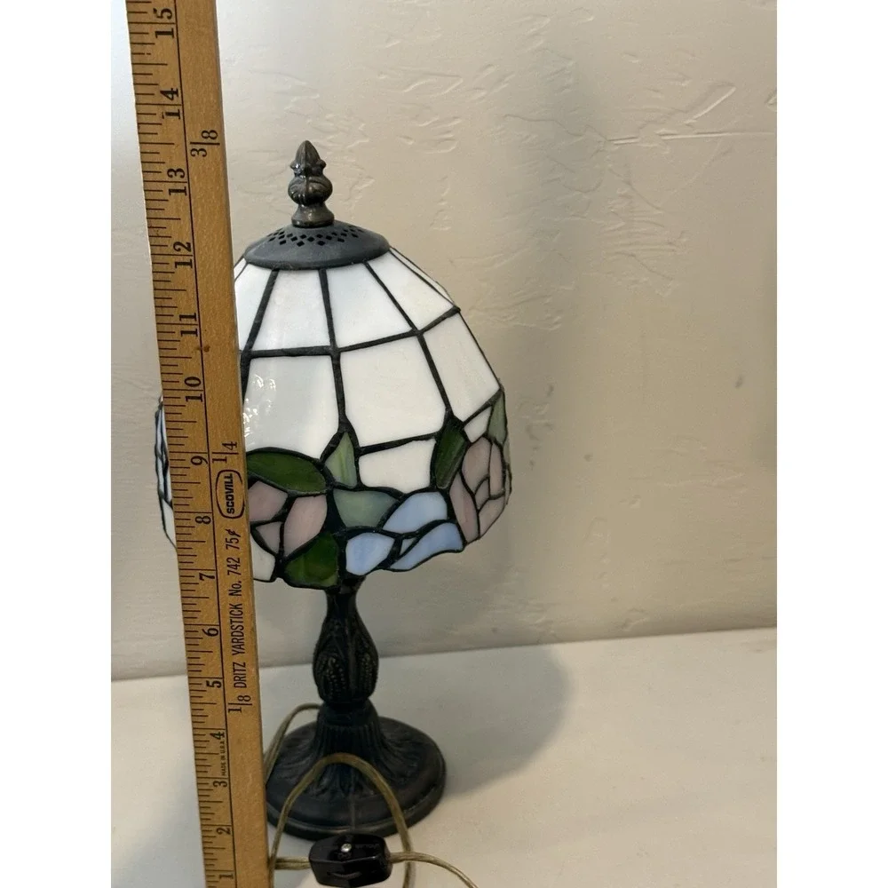 Vintage Tiffany Style Accent Table Lamp Pink Blue Roses Stained Glass Flower 13